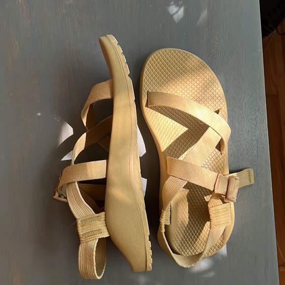 Chaco Z1 Classic 2023 Curry sold out - Picture 2 of 5